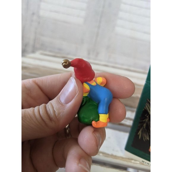 Hallmark Rudolphs helper 1996 keepsake mini orname - Picture 4 of 7